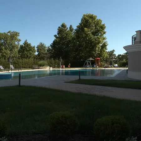 Luxury In Carpe Vita