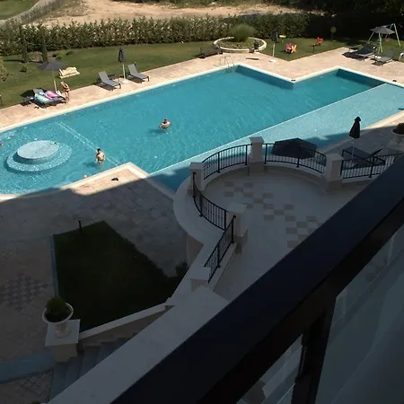 Luxury In Carpe Vita *